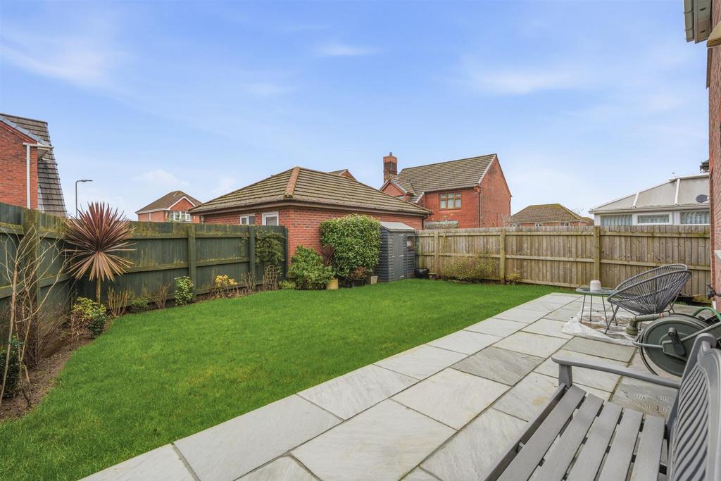 53 Lansdowne Gardens-28.jpg