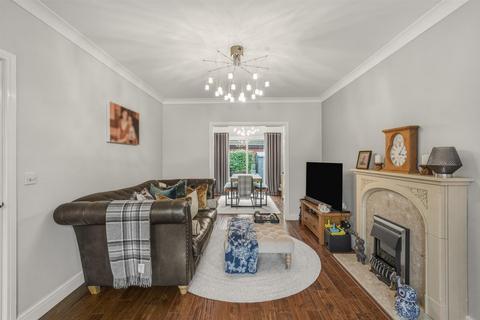 4 bedroom detached house for sale, Lansdowne Gardens, Cwmbran NP44