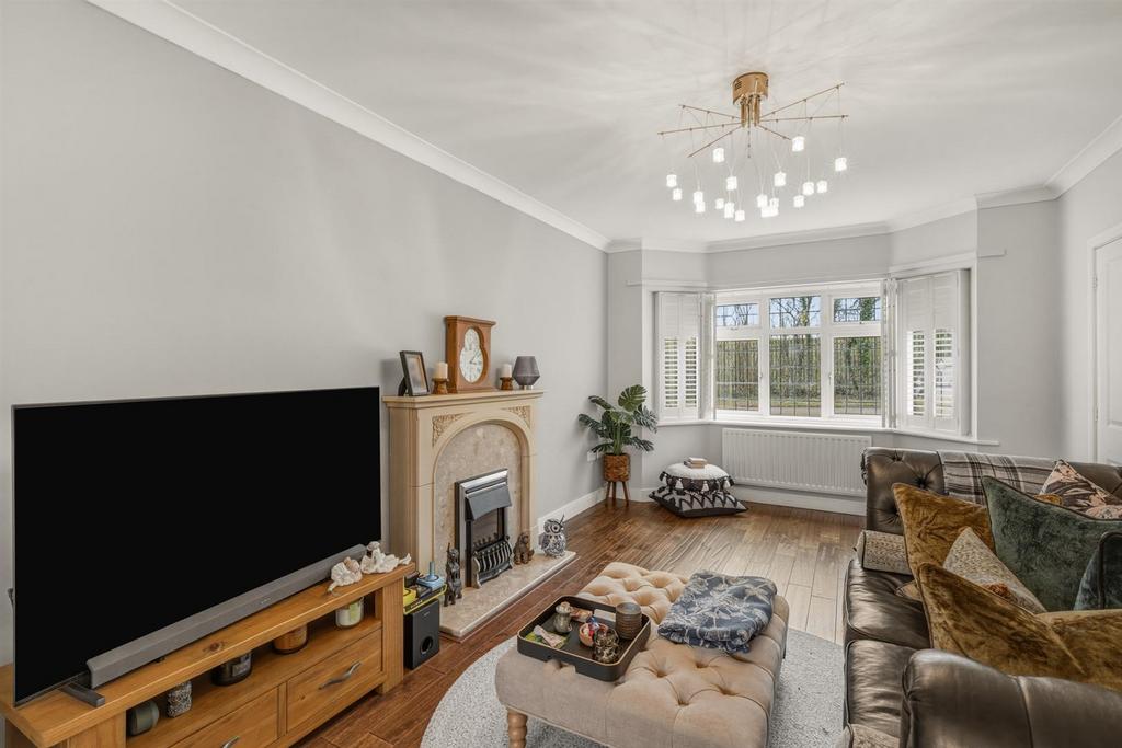 53 Lansdowne Gardens-7.jpg