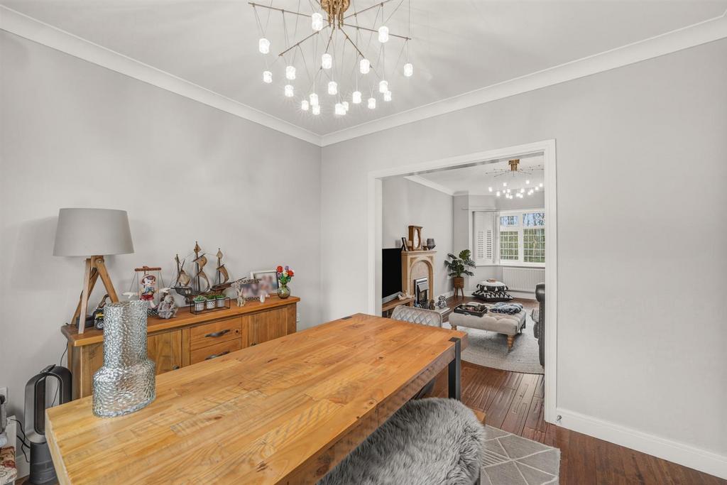 53 Lansdowne Gardens-9.jpg