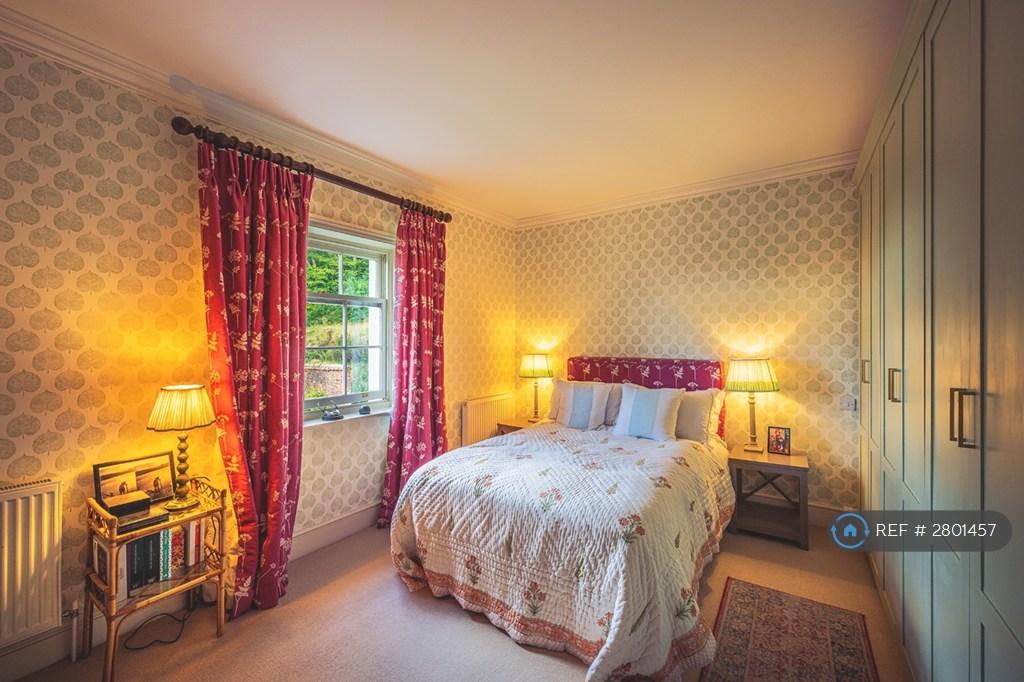 Small Double (Ensuite)