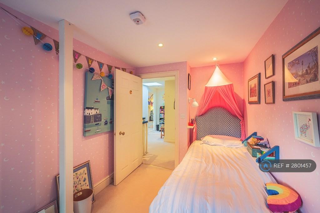 Kids Bedroom 3