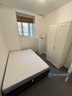 2 bedroom flat to rent, Hartington Court, London, SW8