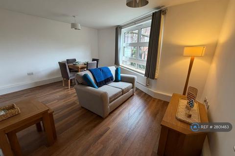 1 bedroom flat to rent, Akenside Road, London, NW3