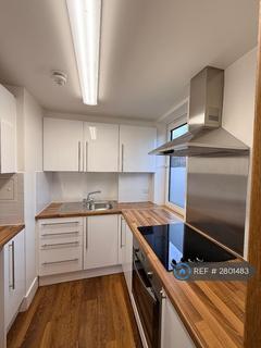 1 bedroom flat to rent, Akenside Road, London, NW3