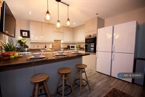 undefined, Essex Close, Addlestone, KT15