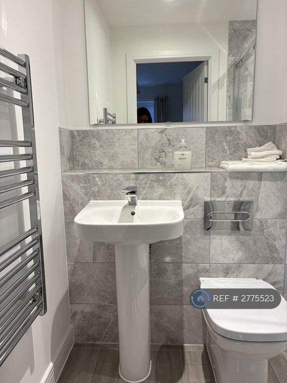 Ensuite