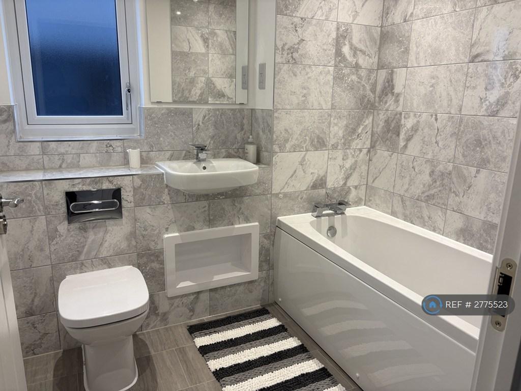 Main Bathroom