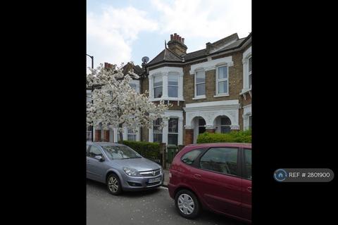 2 bedroom maisonette to rent, Zenoria Street, London, SE22
