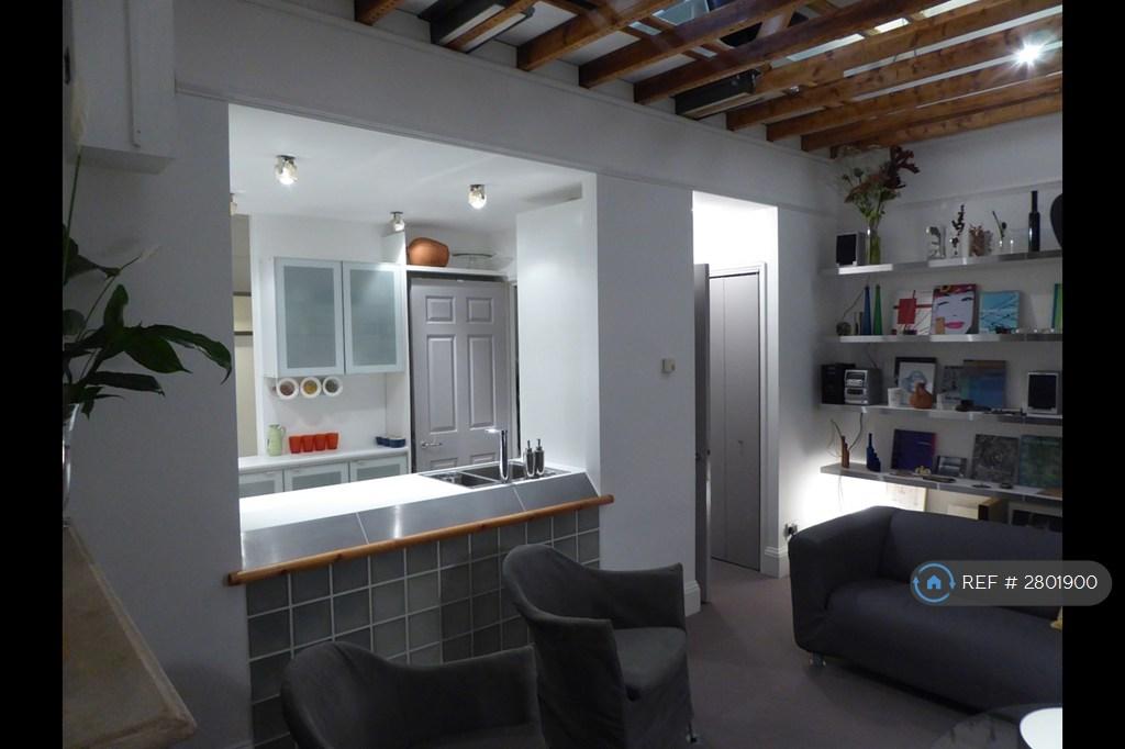 Living Room To Kitchen/Entrance Lobby