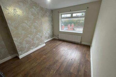 3 bedroom property to rent, Woodbank Road, Ellesmere Port