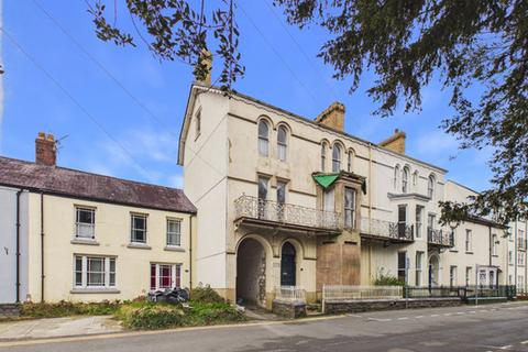 8 bedroom townhouse for sale, The Parade, Carmarthen