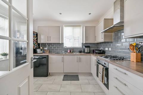 4 bedroom semi-detached house for sale, Fox Road, Langley, Slough, SL3