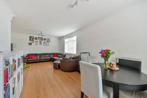undefined, Fox Road, Langley, Slough, SL3
