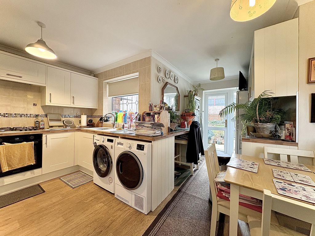 Dining kitchen