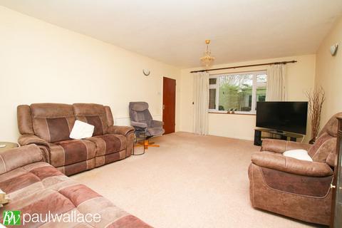 4 bedroom detached house for sale, Dove House, Hamlet Hill, Roydon