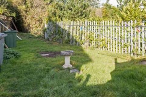 2 bedroom flat for sale, Hayland Close, Kingsbury, London, NW9 0LH