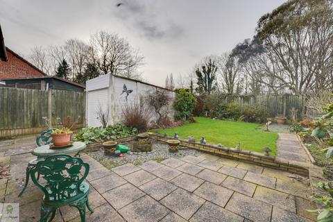 2 bedroom semi-detached bungalow for sale, 8 Barn Close, Stafford