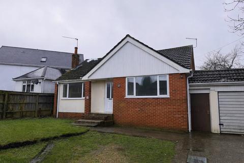 3 bedroom detached bungalow to rent, St. Marks Road, Bournemouth BH11