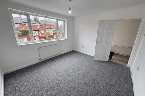 3 bedroom detached bungalow to rent, St. Marks Road, Bournemouth BH11