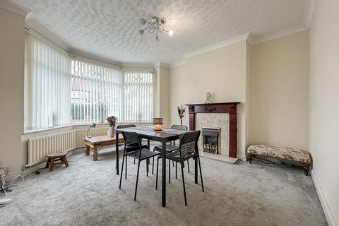 3 bedroom semi-detached house for sale, Capstone Avenue, Wolverhampton