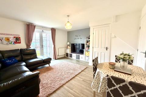 3 bedroom semi-detached house for sale, Setters Way, Roade, Northamptonshire NN7