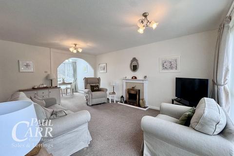2 bedroom maisonette for sale, Sutton Court, Little Sutton Lane, Four Oaks, B75 6SF
