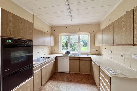 3 bedroom property for sale, Little Aston Lane, Little Aston, Sutton Coldfield, B74 3UA