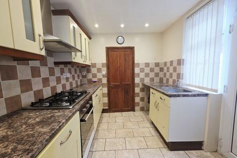 2 bedroom ground floor flat to rent, Coronation Street, Wallsend
