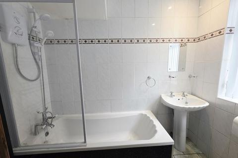 2 bedroom ground floor flat to rent, Coronation Street, Wallsend