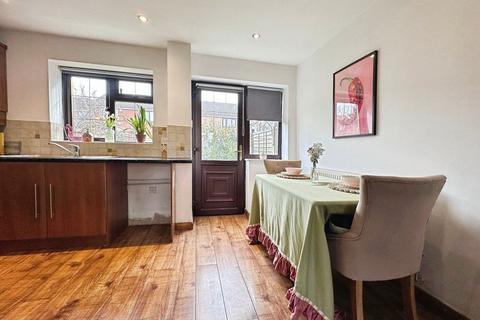 2 bedroom semi-detached house for sale, Minewood Close, Bloxwich, WS3 2PN