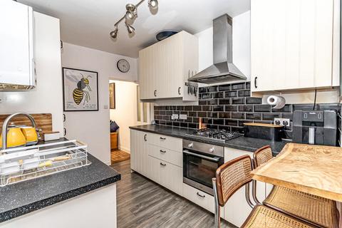 2 bedroom terraced house for sale, Guildford Road, Fratton