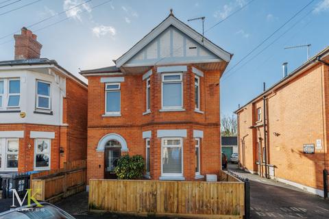 Wheaton Road, Bournemouth BH7