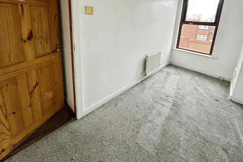 2 bedroom terraced house for sale, Victoria Grove, Heaton