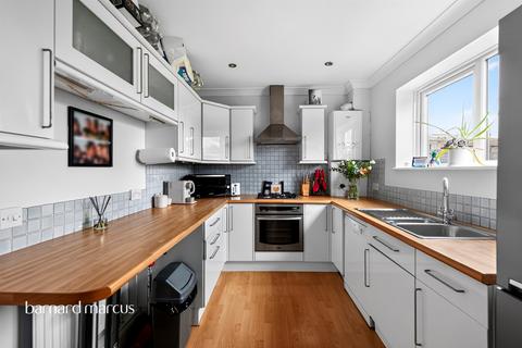 3 bedroom terraced house for sale, Weldon Way, Merstham, Redhill