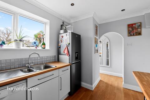 3 bedroom terraced house for sale, Weldon Way, Merstham, Redhill