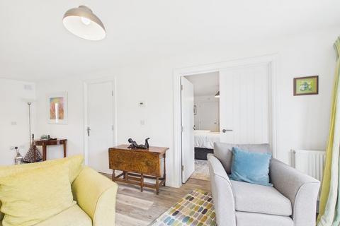 3 bedroom end of terrace house for sale, Court House Close, Somerton