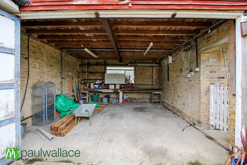 Garage/Workshop