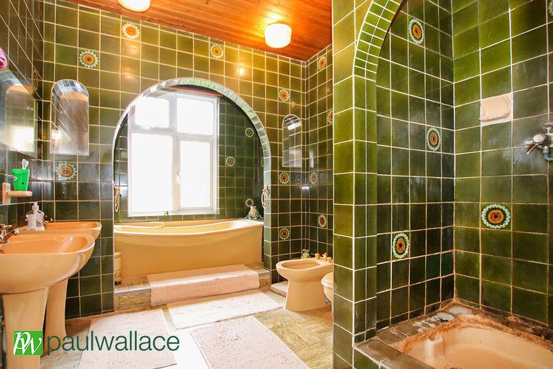 Six Piece Bathroom