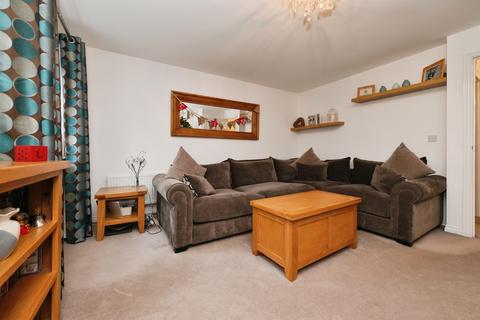 4 bedroom end of terrace house for sale, Plaxton Way, Ware