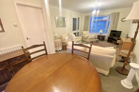 3 bedroom detached house for sale, Catisfield Road, Fareham PO15