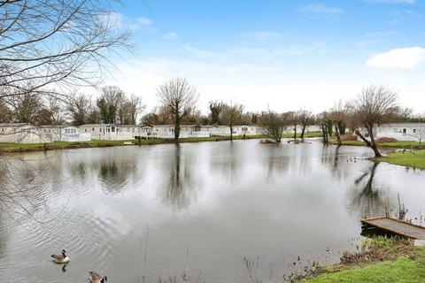 undefined, Kingfisher Lake, Cotswold Hoburne, Cotswold Lakes