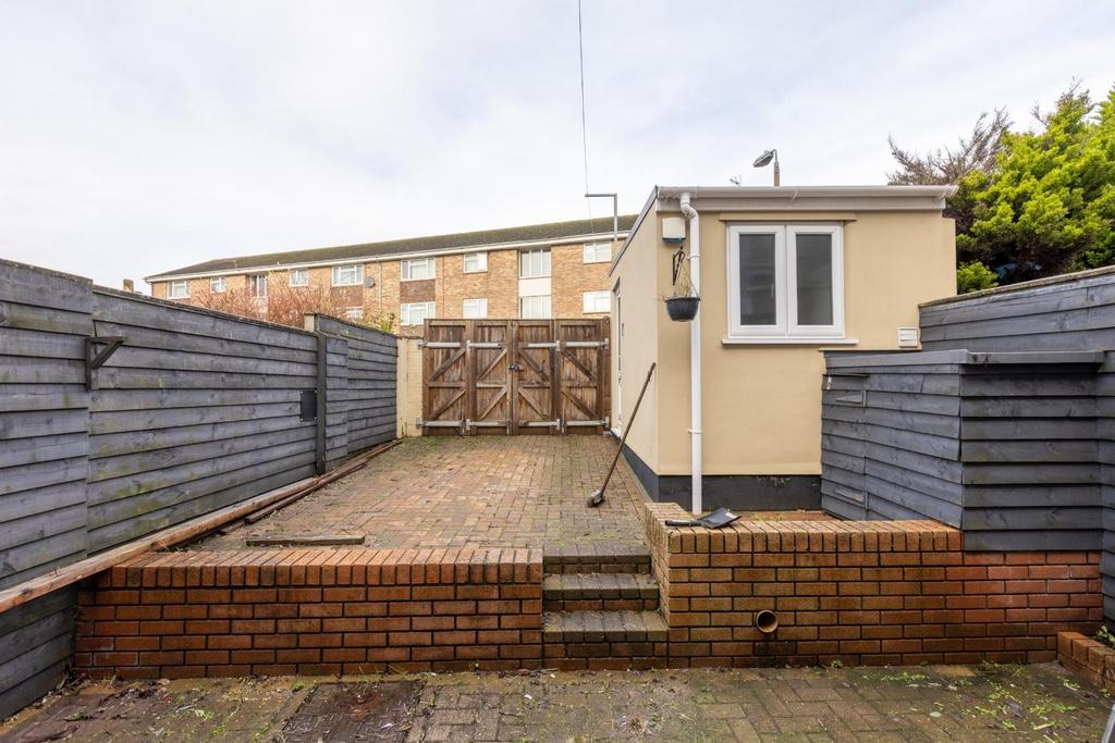 31 Derrick Road, BS15 8 DS-21.jpg