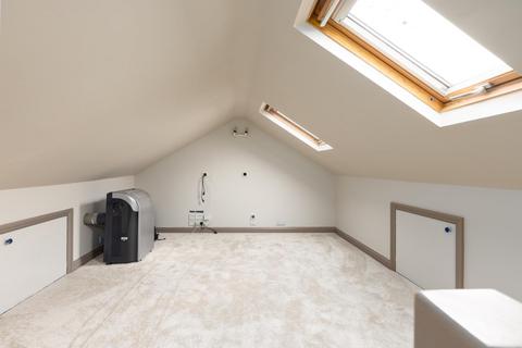 2 bedroom terraced house for sale, Derrick Road, Kingswood