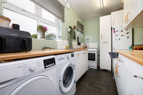 2 bedroom end of terrace house for sale, Winster Close, Beeston, NG9