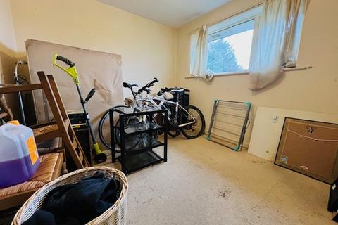 2 bedroom apartment for sale, Meadow Bank, Preston PR1
