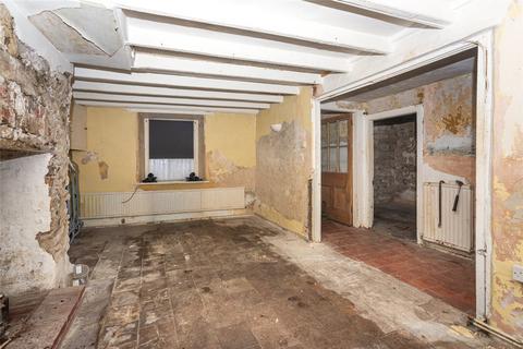 2 bedroom end of terrace house for sale, High Street, Bangor, Gwynedd, LL57