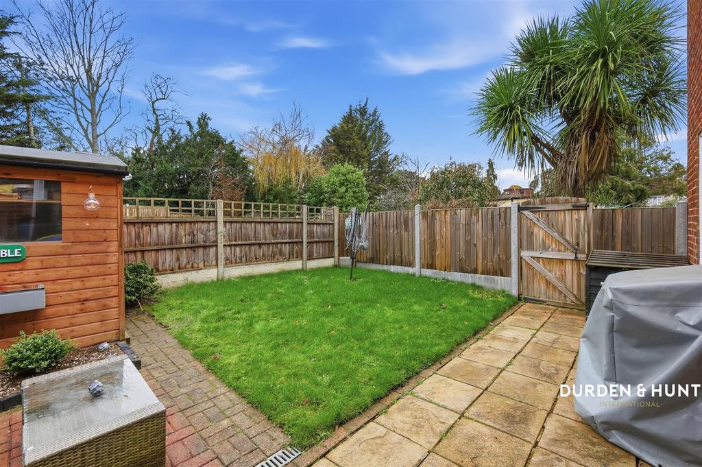 Hurstlands Close