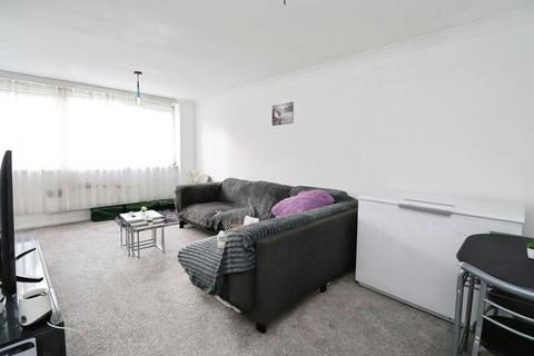 2 bedroom ground floor flat for sale, Poole Road, Poole BH12