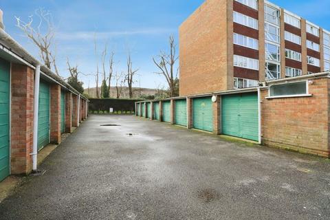 2 bedroom ground floor flat for sale, Poole Road, Poole BH12